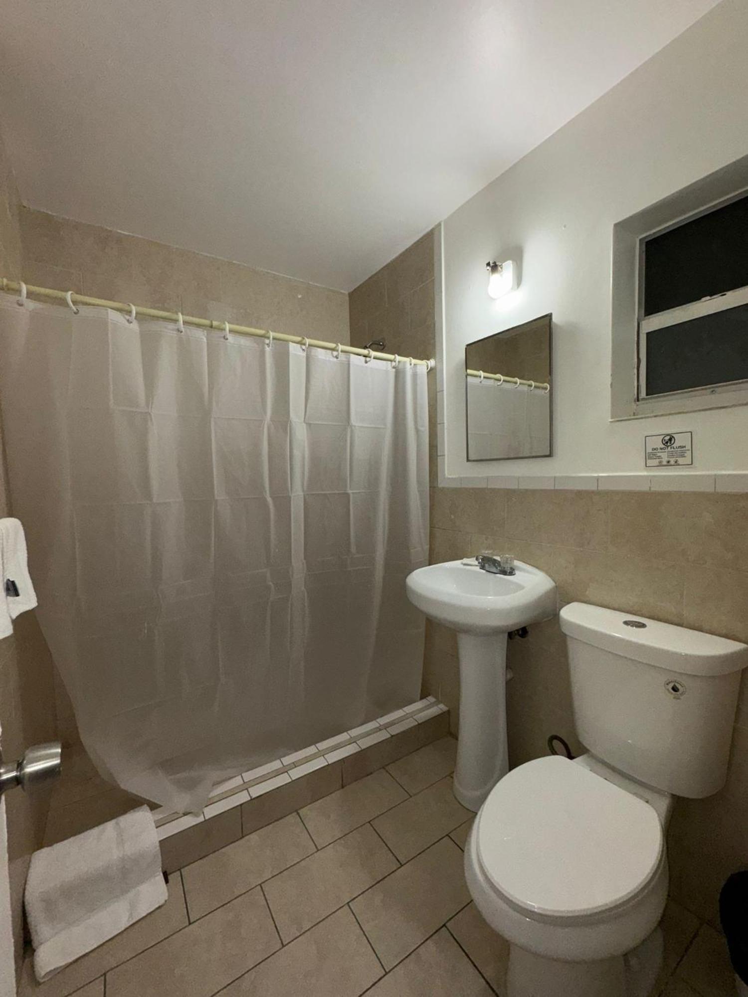 Hotel Rainbow - Miami - Little Havanna 외부 사진