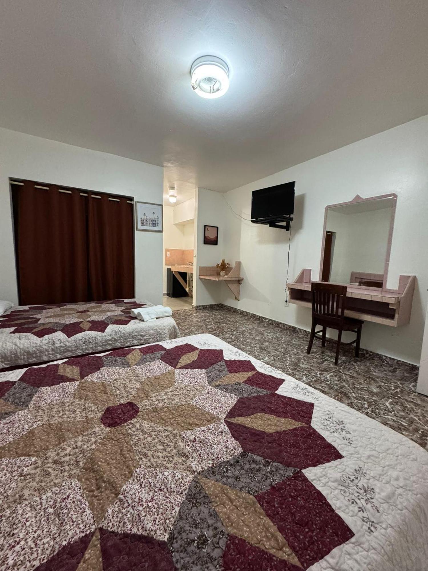 Hotel Rainbow - Miami - Little Havanna 외부 사진