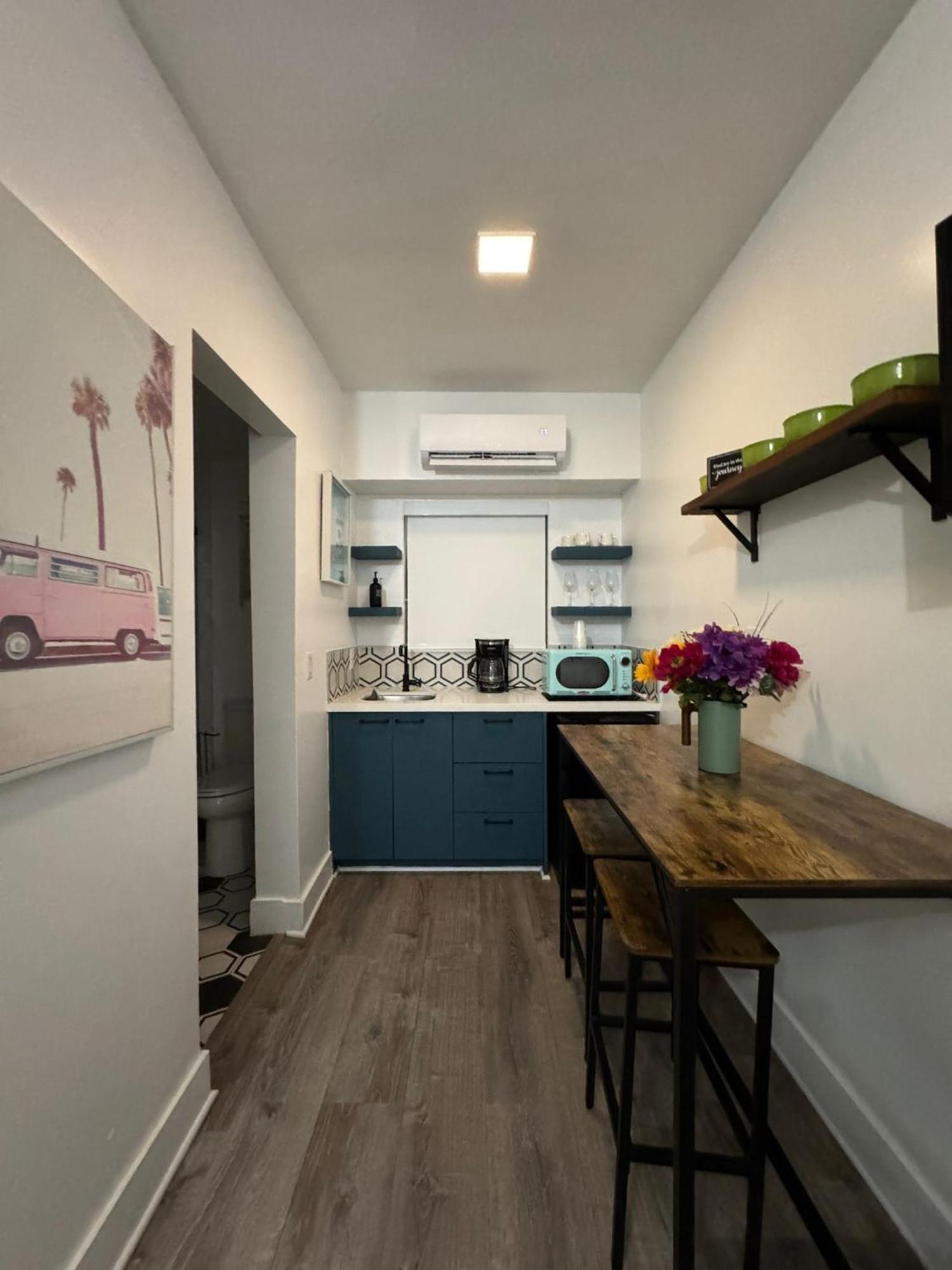 Hotel Rainbow - Miami - Little Havanna 외부 사진